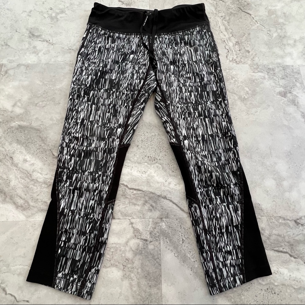 Nike Running Dri Fit Brush Stroke‎ Pants Size Small
